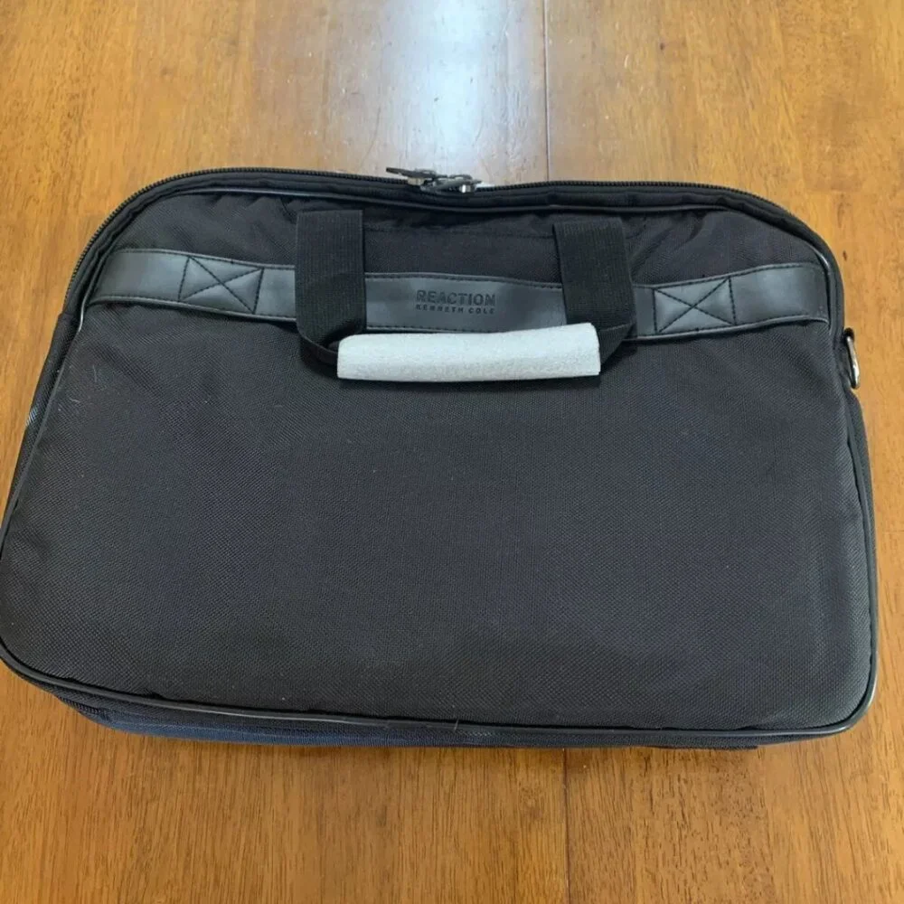 New Kenneth Cole Reaction R-Tech Computer Case Black Laptop Bag - Picture 6 of 8